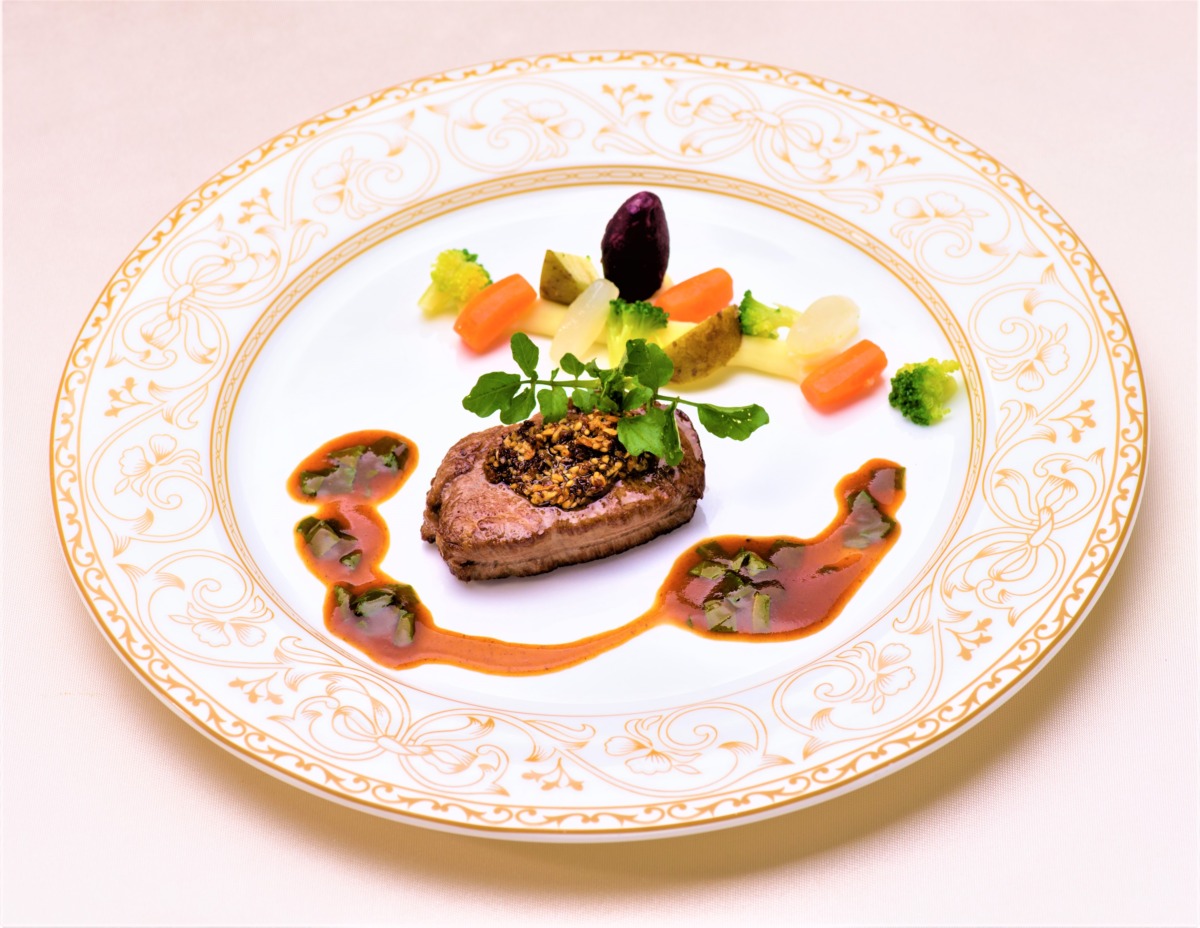 <h4>牛フィレ肉のステーキ ‐ジュ・ド・ヴォ― 醤油大葉風味‐</h4>イメージ
